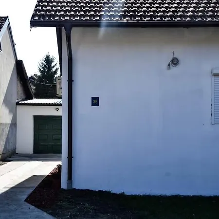 Sweet Apartment *